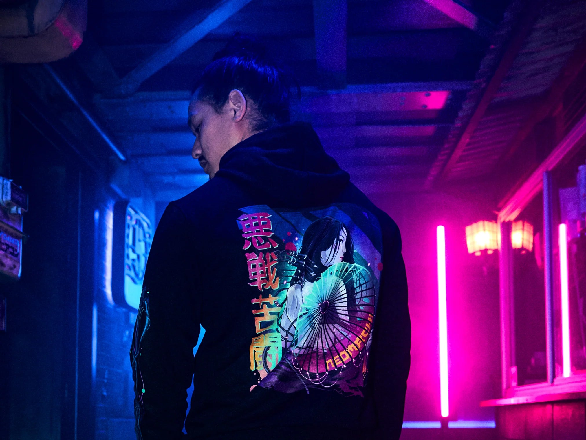 SLEEVE PRINTED HOODIES