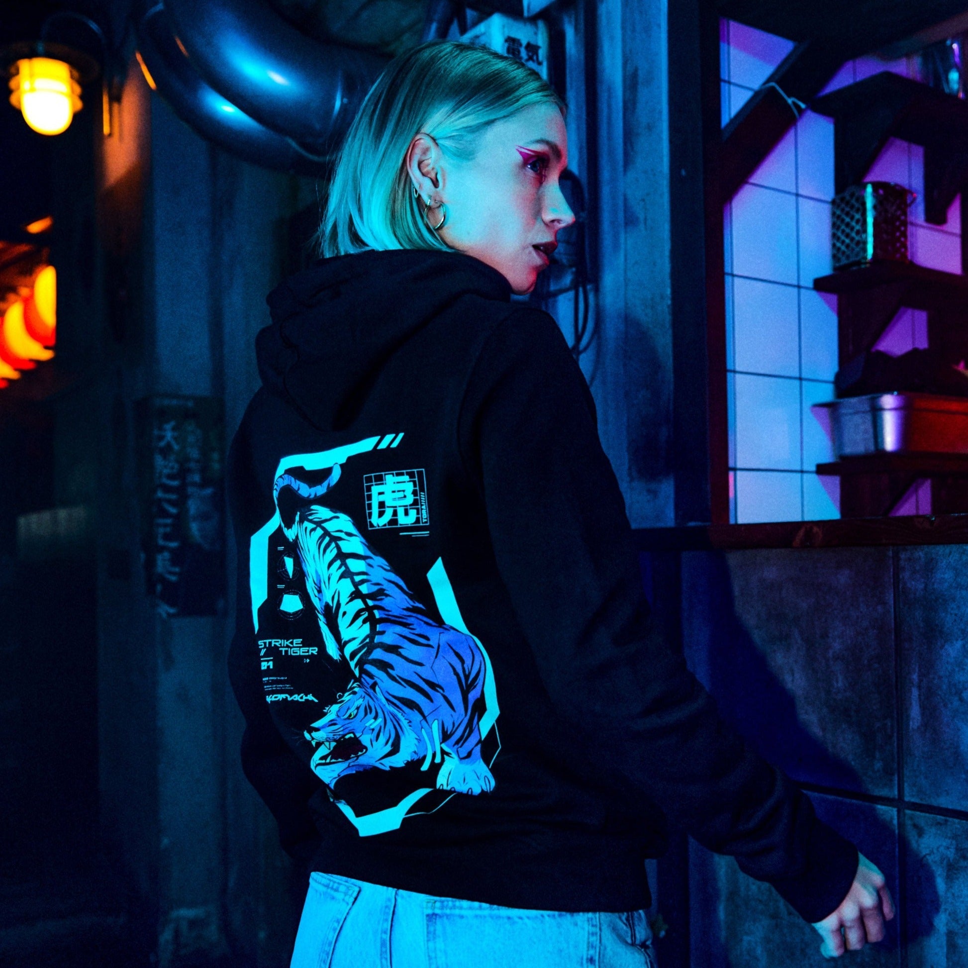 TORA: HOODIE - NEOMACHI - Cyberpunk - Techwear - Gaming